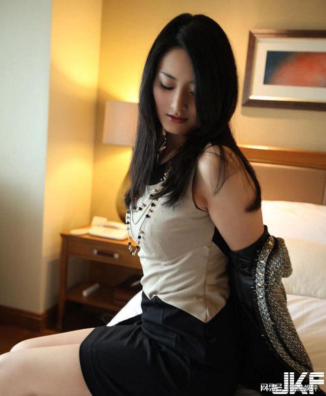 李麗莎最新作品天使，與自然美景的輕松之旅之旅